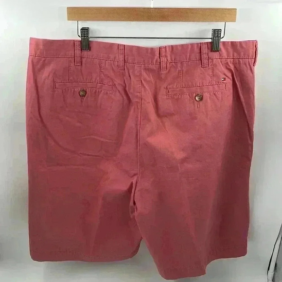 Tommy Hilfiger Men's 40W Pink Salmon Flat Front shorts 100% Cotton - Picture 5 of 9